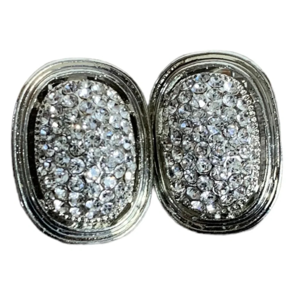VTG Oval Silver  Toned Sparkly Clip On Earrings Not Marked Costume Jewellery